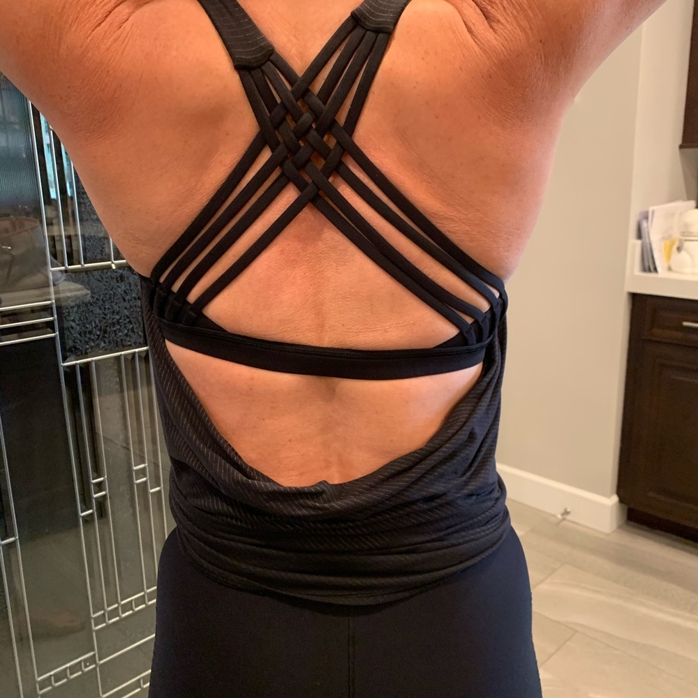 Lululemon Wild Tank in rich solid black